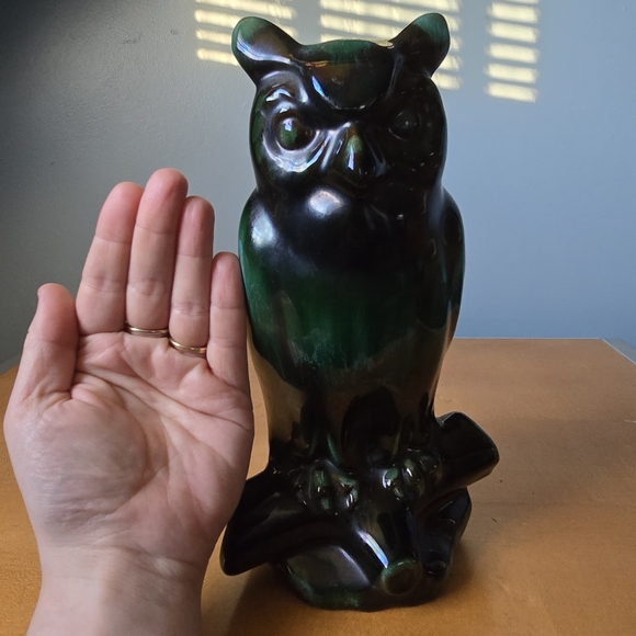 Vintage Blue Mountain Pottery Owl Statue green drip glaze bird wise cottage - Picture 14 of 14